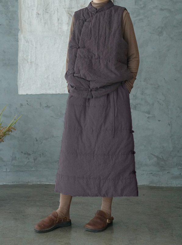 Etno stiililine vest seisva kraega, täidetud siiditaoliste kiududega, polüesterkangas, vaba lõige