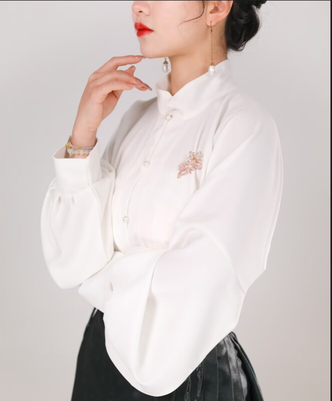 Hanfu u Ming stilu s Horse-Face suknom i Aircraft rukavima, 50-70% poliester sadržaja, tiskana tkanina, proljeće 2023