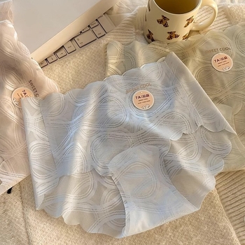 Ljetne ženske gaćice od ice-silk bez šavova, prozračnih i udobnih, srednje visine struka, antibakterijska pamuk postava