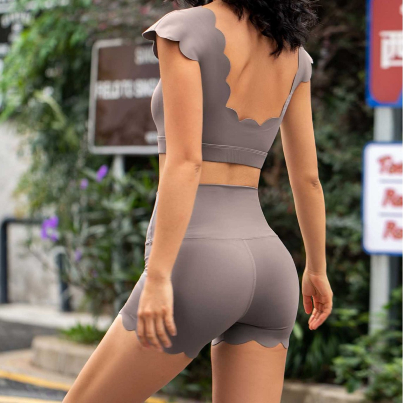 Sieviešu jogas bikses ar augstu vidukli un mežģīnēm, trešdaļas garums, elpojošas, mitrumu vadīšana (75% neilons, 25% spandex)