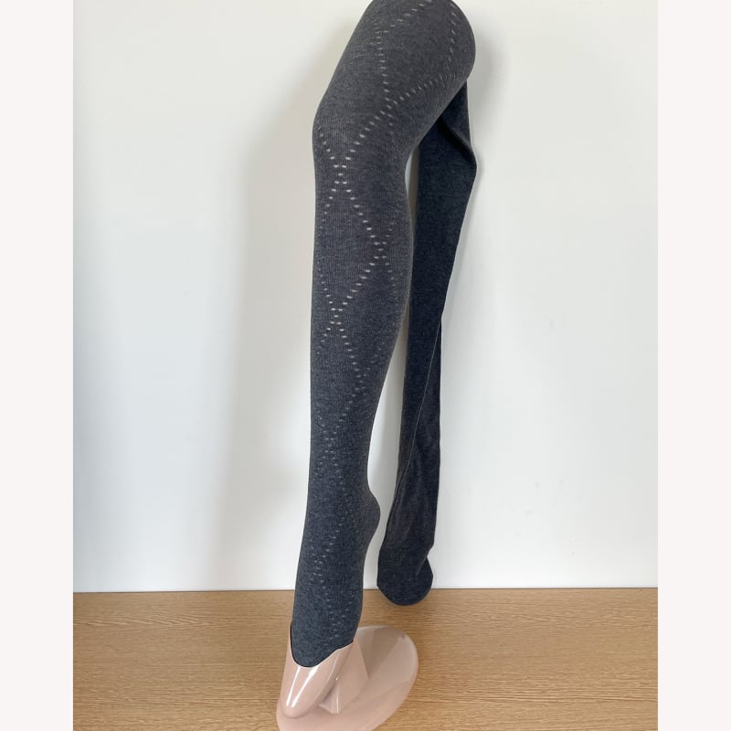 Βαμβαρωτά καλσόν, μεσαίο πάχος, διαμαντονειδές μοτίβο, ανύψωση και διαμόρφωση, με πόδια