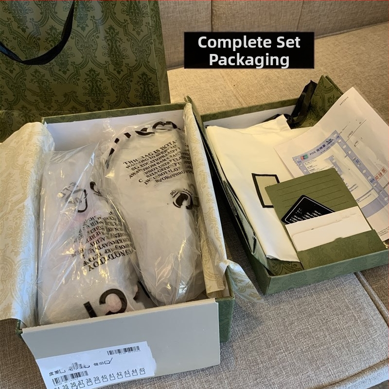 Unisex platna kurpes ar gumijas zoli, zemā augšdaļa; priekšējā aizdare; pretslīdēšana, nodilumizturība, šoka absorbēšana; tekstila iekšējā zole.