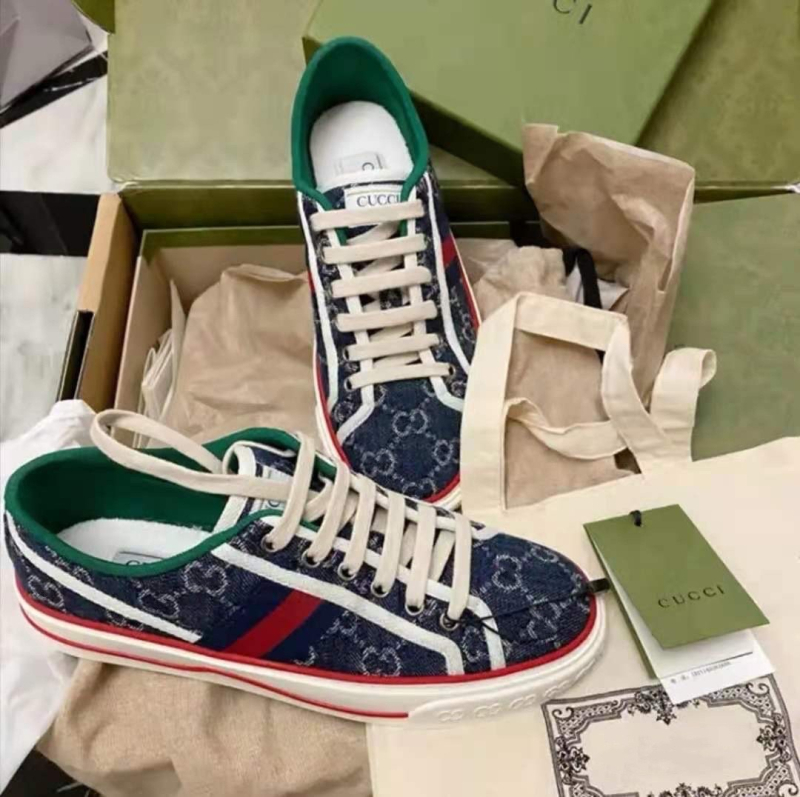 Kangas-tossud, unisex, madala ülaosaga, eespaeltega, kummist tall, PU vooder