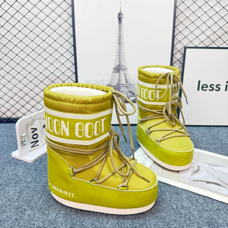 Moteriški žieminiai batai: neslidžia gumos padas, vandeniui atspari viršutinė dalis, pūkuota vidinė apdaila, vidutinio aukščio viršus, raišteliai