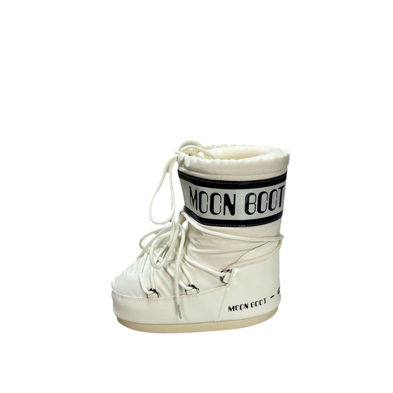 Moteriški žieminiai batai: neslidžia gumos padas, vandeniui atspari viršutinė dalis, pūkuota vidinė apdaila, vidutinio aukščio viršus, raišteliai