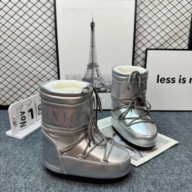 Moteriški žieminiai batai: neslidžia gumos padas, vandeniui atspari viršutinė dalis, pūkuota vidinė apdaila, vidutinio aukščio viršus, raišteliai