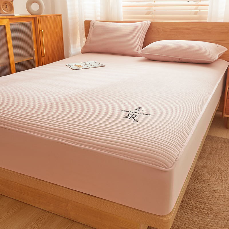 Τριών τεμαχίων σετ σεντόνια από 100% βαμβάκι με λάστιχο, κάλυμμα κρεβατιού και μαξιλαροθήκες; μονοχρωμο σχέδιο; αντιδραστική βαφή; κεντημένο, πλυμένο ύφασμα; πυκνότητα ύφανσης 133x72; 40 νήματα