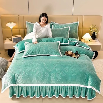 Zimska dvostruka posteljna suknja od mliječne veluru, četverodijelni set, 8D trodimenzionalna gravura, kemijska vlakna, težina ispod 500 g, moderni minimalistički stil