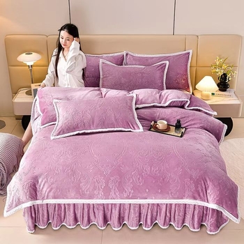 Zimska dvostruka posteljna suknja od mliječne veluru, četverodijelni set, 8D trodimenzionalna gravura, kemijska vlakna, težina ispod 500 g, moderni minimalistički stil