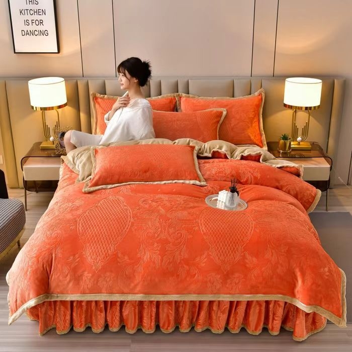 Zimska dvostruka posteljna suknja od mliječne veluru, četverodijelni set, 8D trodimenzionalna gravura, kemijska vlakna, težina ispod 500 g, moderni minimalistički stil