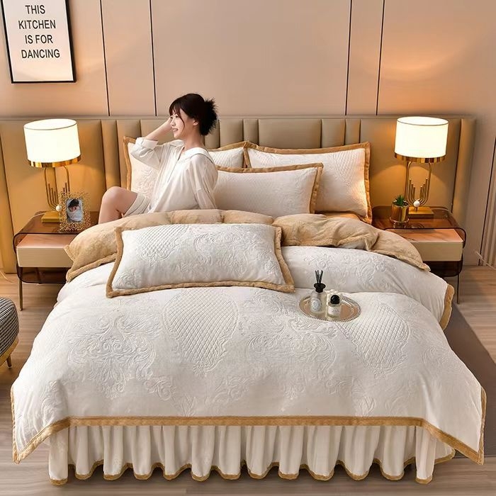 Zimska dvostruka posteljna suknja od mliječne veluru, četverodijelni set, 8D trodimenzionalna gravura, kemijska vlakna, težina ispod 500 g, moderni minimalistički stil