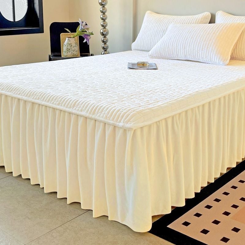 Voodi kate piimavelluurist, piimavelluurist voodikar) tegurp; ühetooniline muster, Korea stiilis (Materjal: piimavelluur/akrüül; Lõngade värvimine: lõngade värvimine; Värvimine: reaktiivne trükk ja värvimine)