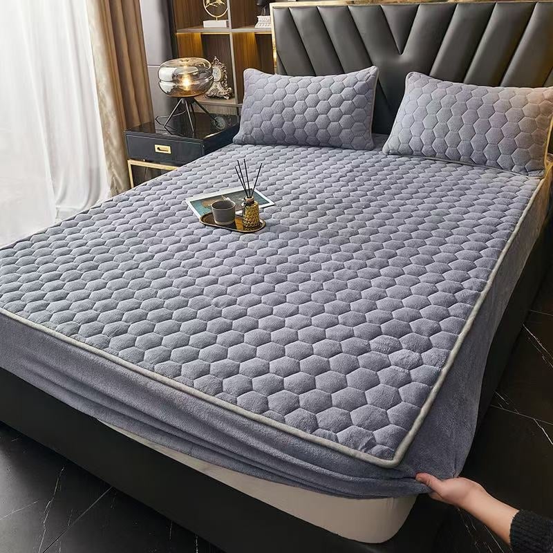 Gumis voodiruudja piima fleece materjalist, kohandatav disain, botaaniline muster, reaktiivne värvimine, õmblemine ja kuilimine