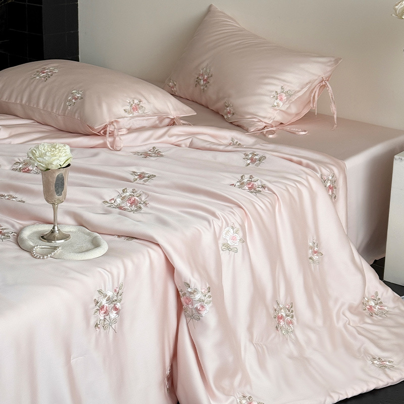 Vasaros antklodė iš Lyocell pluošto, antibakterinis užpildas, siuvinėtas audinys, reaktyvusis spausdinimas ir dažymas, svoris 1,25–1,5 kg