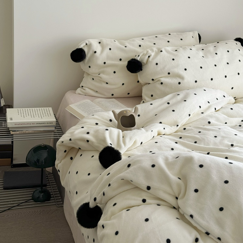 Ins stil četverodijelni set posteljine od poliestera, 3500–4000 g, jednofarban uzorak