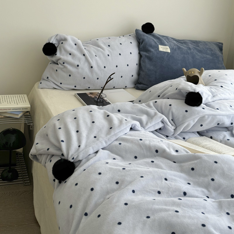 Ins stil četverodijelni set posteljine od poliestera, 3500–4000 g, jednofarban uzorak