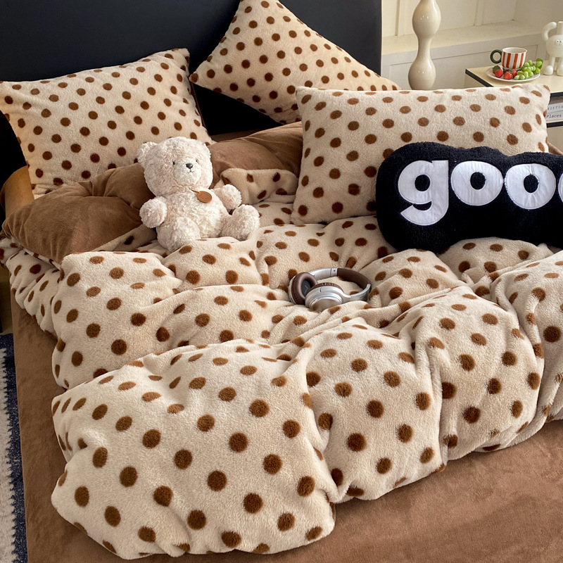 Četverodijelni set posteljine od pliša s kvadratnim uzorkom, zimski, 5000 g i više