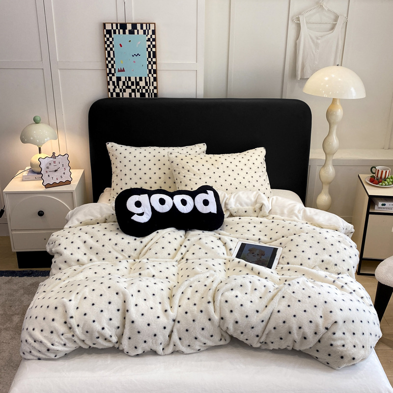 Četverodijelni set posteljine od pliša s kvadratnim uzorkom, zimski, 5000 g i više