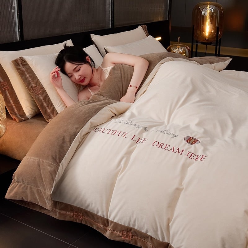 Milk Velvet õmmeldud neljaosaline voodipesukomplekt talveks, fleece pad, reaktiivne värvimine, nahasõbralik, kaasaegne minimalistlik stiil