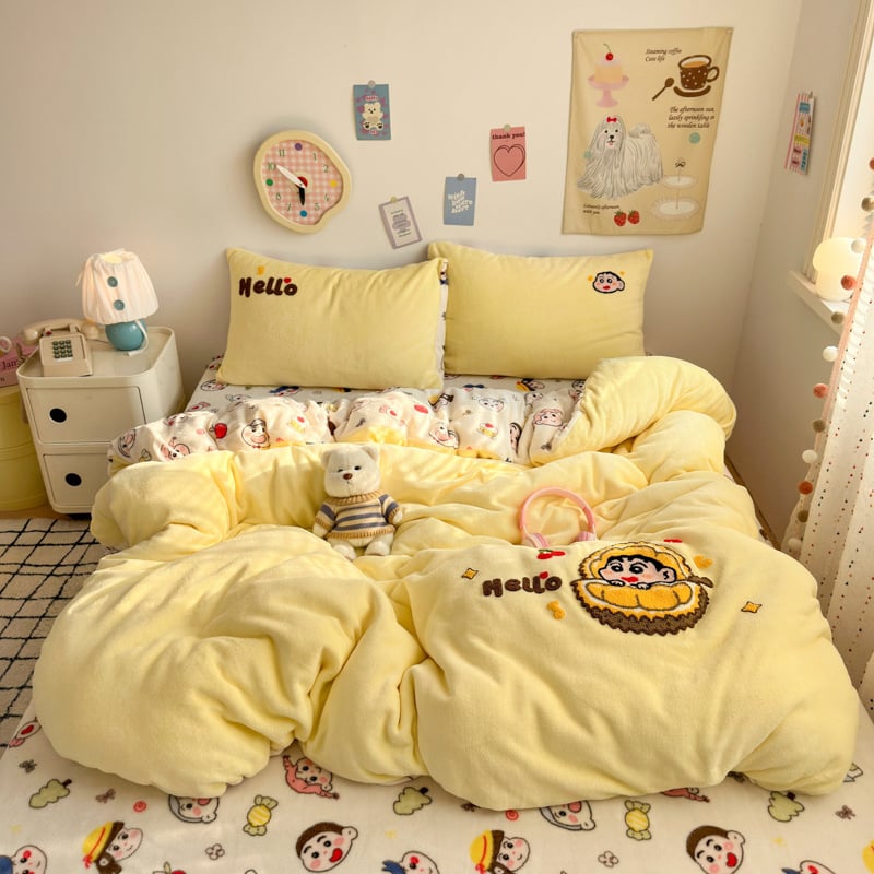 Piimavelluri voodipesu komplekt tikanditega, neli tükki, rätikute tikandid, reaktiivne värvimine, kaal 500–800 g, mustrid: tähed taevas, geomeetria, vikerkaar, multikas