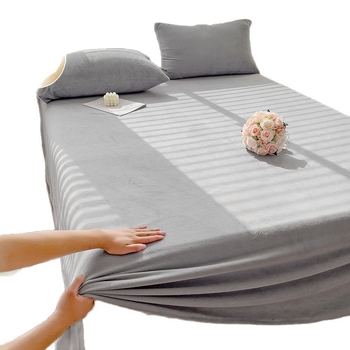 Milk Velvet voodilina talveks, kerge alla 300 g, reaktiivne värvimine, kaasaegne minimalistlik stiil