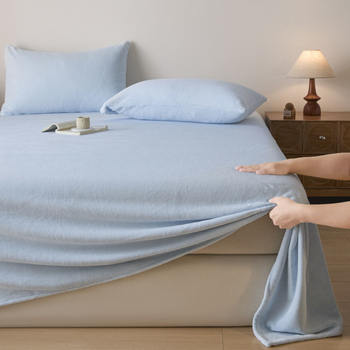 Ühekohaline voodipesu leht piima veluurist, paks ja soe, Twill-kude, karikatuurimuster, reaktiivne trükkimine