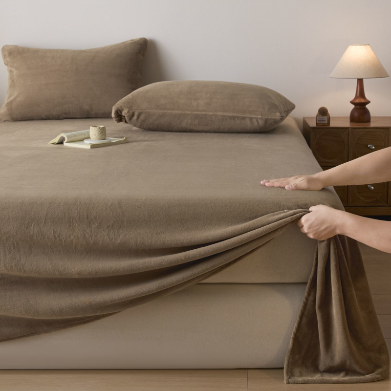 Ühekohaline voodipesu leht piima veluurist, paks ja soe, Twill-kude, karikatuurimuster, reaktiivne trükkimine