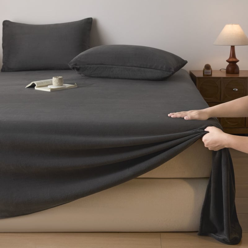 Ühekohaline voodipesu leht piima veluurist, paks ja soe, Twill-kude, karikatuurimuster, reaktiivne trükkimine