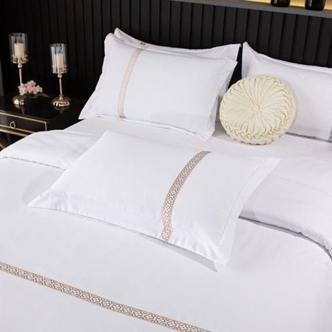 Hotellile sobiv voodipesu komplekt triibulise mustriga, 100% puuvill, quilted, masinpestav, reaktiivne trükk ja värvimine