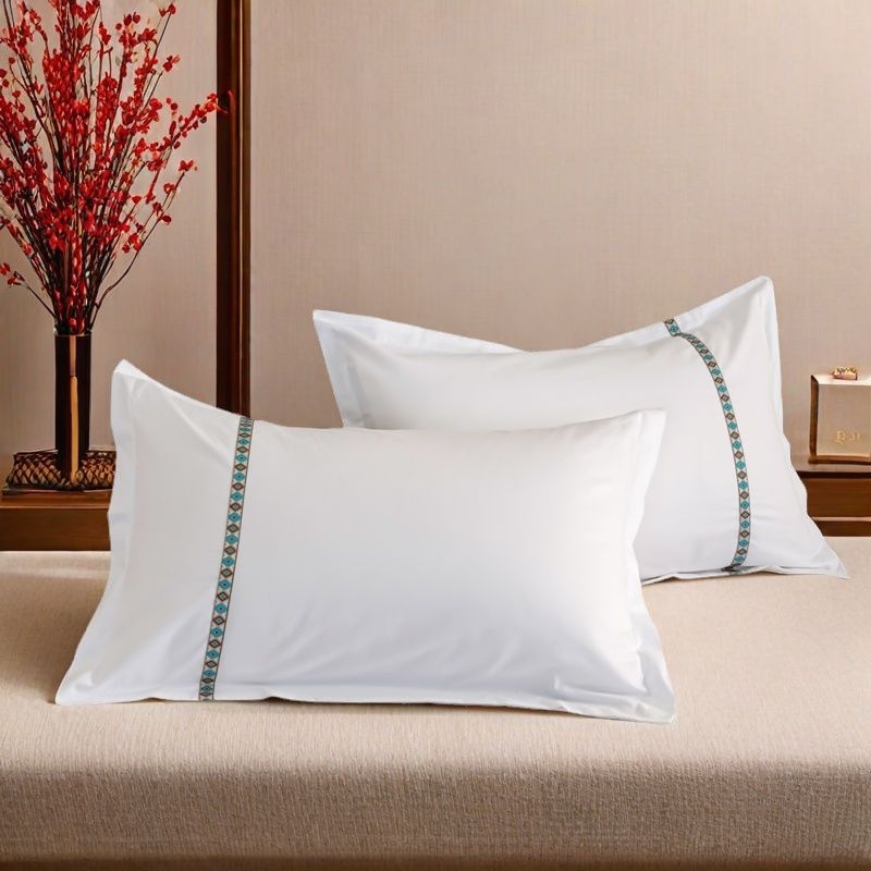 Hotellile sobiv voodipesu komplekt triibulise mustriga, 100% puuvill, quilted, masinpestav, reaktiivne trükk ja värvimine