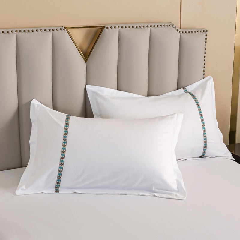 Hotellile sobiv voodipesu komplekt triibulise mustriga, 100% puuvill, quilted, masinpestav, reaktiivne trükk ja värvimine