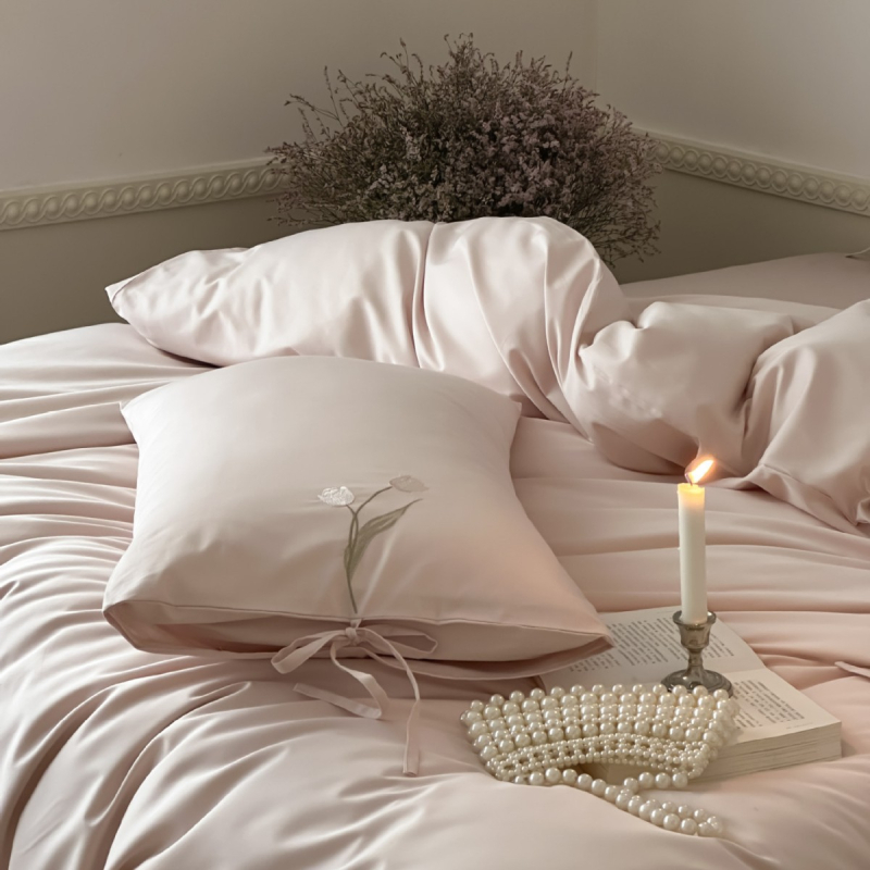 Slip posteljina četverodjelni set od 100S dugovlaknene pamuci, reaktivna otisak i boja, izvez cvjetni uzorak, saten tkanina, gsm 3000-3500