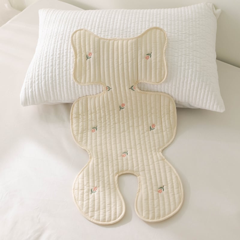 Седалкова подложка за детска количка с бродерия и дишащ памук (Материал: памук; Позициониране: бебе; Категория: мат)