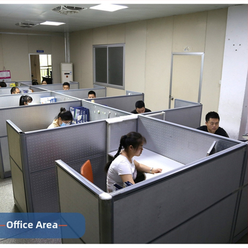 LED-digitaalne äratuskell häälejuhtimisega, kalendri 24-tunnise kuvaga, termomeeter ja öine taustvalgustus