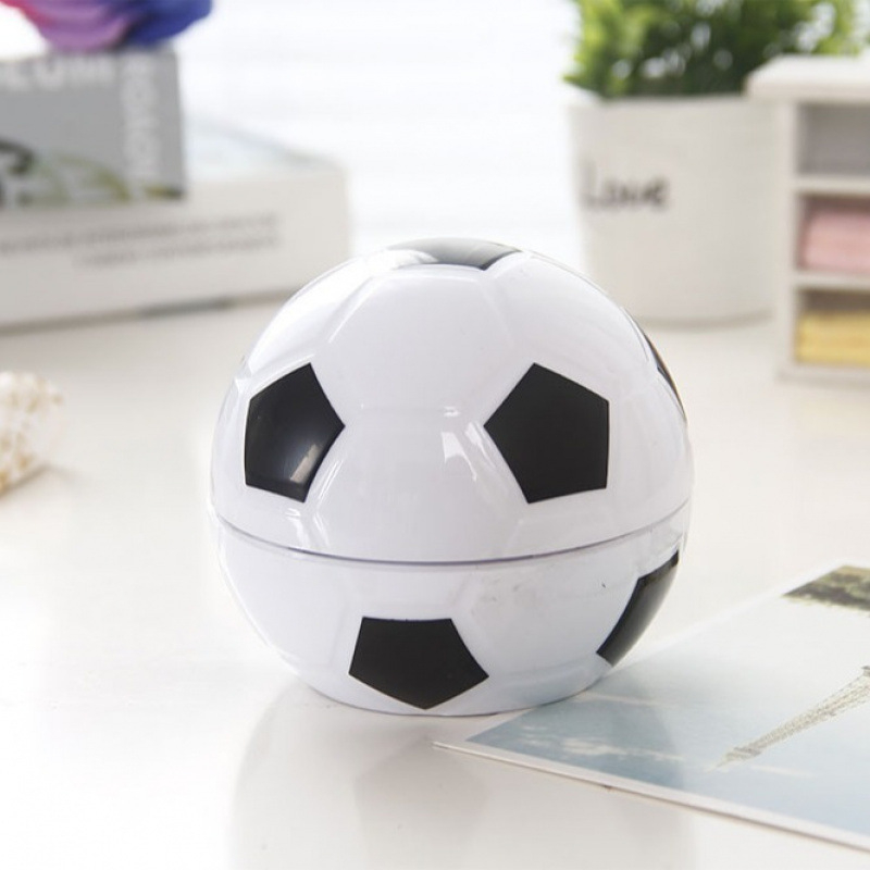 Laste vastupidav äratuskell, nordilise stiiliga, plastikust korpus ja näidik, töötab kuiva patareiga, ühepoolne ekraan, lauakaunistus dormitoa motiiviga korvpall ja jalgpall