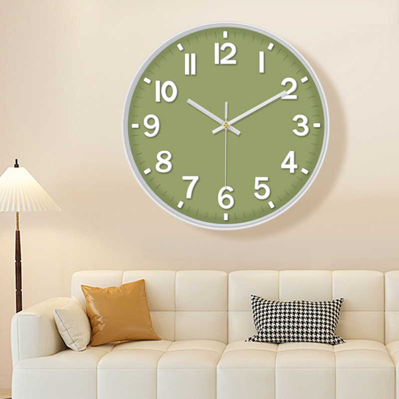 Kvarts seinakell – akutoitega, vaikne töö, numbriline kuvamine, metallist näidik, elutuppa