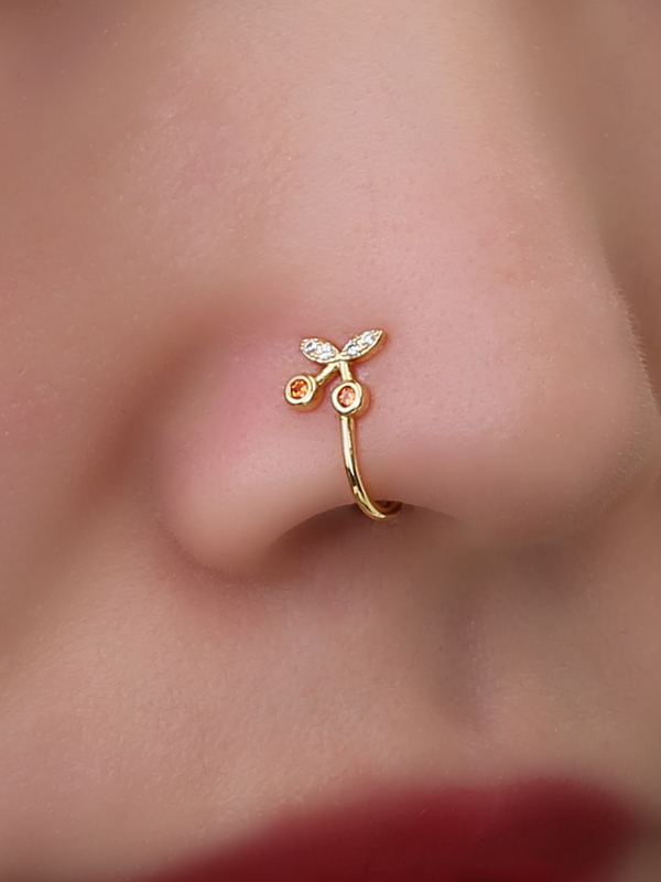 Nosni prsten, U-oblik, mali cvjetno-srcolni detalj, bakar sa cirkonima, elektroplatiniranje, unisex