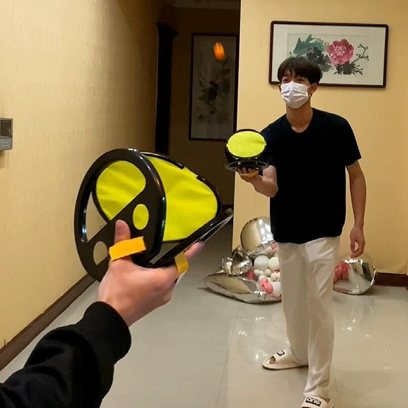 Elastīgā lodes spēles bumba ārējai ģimenes spēlei, bērniem un pieaugušajiem, izglītojoša spēle, galda teniss