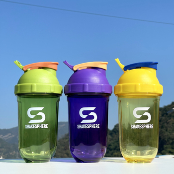 PC medžiagos kratymo puodelis, cilindrinis, vieno sluoksnio, su maišymo kamuoliuku ir spausdintu logotipu