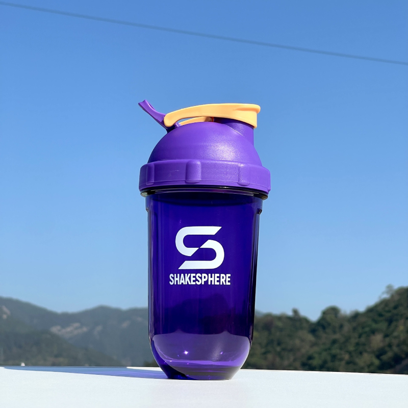 PC medžiagos kratymo puodelis, cilindrinis, vieno sluoksnio, su maišymo kamuoliuku ir spausdintu logotipu