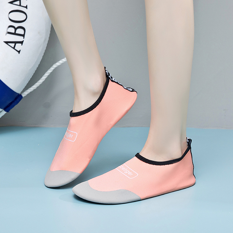 PVC niršanas zeķu kurpes no Niu xiaolu — pretislīdējošas, griezumu izturīgas, mīksta zole