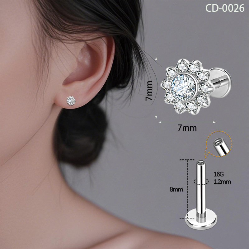 Lūpų auskarai iš titano lydinio su cirkonu – geometrinė forma