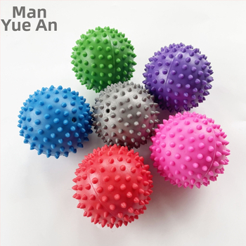 Μπάλα μασάζ με αγκάθια από μαλακό PVC για πίεση σημείων, ανακούφιση πελικής περιτονίας, γιόγκα και άσκηση