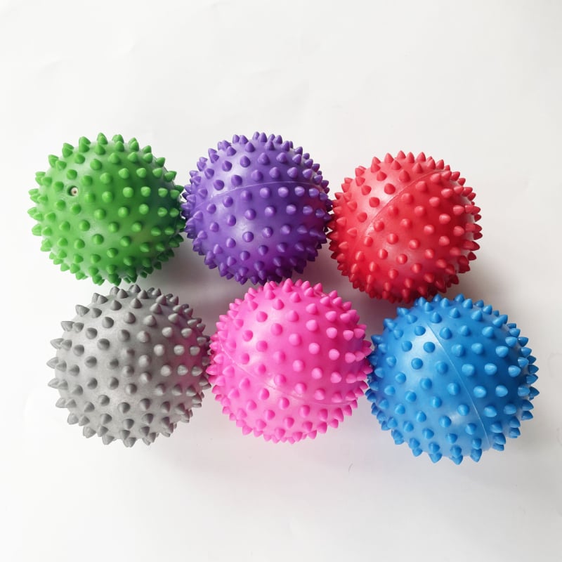 Μπάλα μασάζ με αγκάθια από μαλακό PVC για πίεση σημείων, ανακούφιση πελικής περιτονίας, γιόγκα και άσκηση