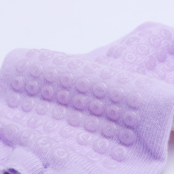 Jógához való lábujj zokni – keresztező pántos, félujjas kialakítás, márka TAZK, jóga kiegészítők