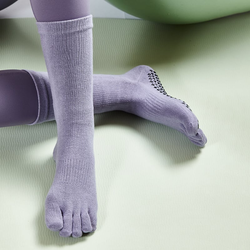 Γυναικείες κάλτσες γιόγκα με πέντε δάχτυλα, μέχρι τη γάμπα, αντιολισθητική σόλα, απορροφούν τον ιδρώτα, βαμβάκι 70–80%