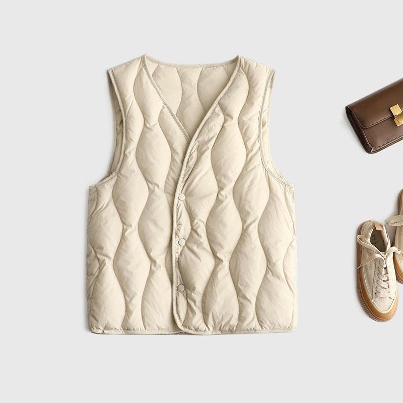 Женска пухена жилетка, тънък силует, пух от бял патешки пух, V-образно деколте, къса дължина, полиестерна тъкан