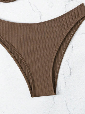 Dvodijelni bikini s podrškom i jastučićima u košaricama, bez leđa, visoka elastičnost, poliester materijal