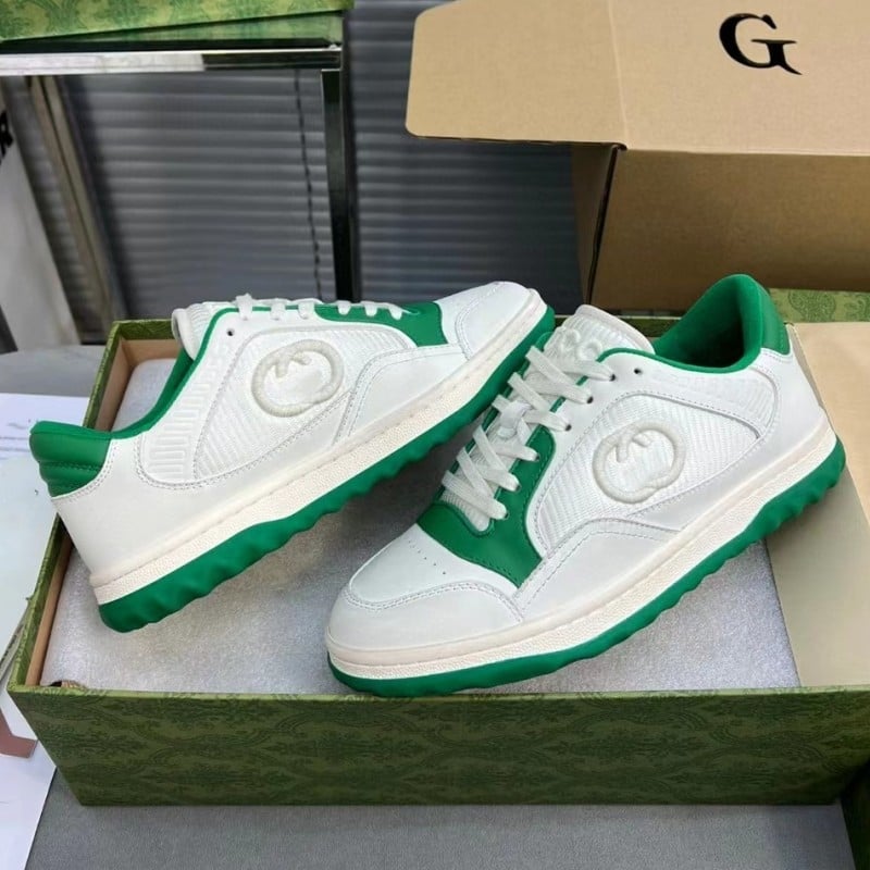 Mac80 ādas sporta apavi — universāli, zems augšdaļa, virsma no liellopa ādas, gumijas zole, iekšējā odere no aita kažoka, elpojoši, pretslīdes, izturīgi, retro blokveida raksts, priekšējā šņorēšana