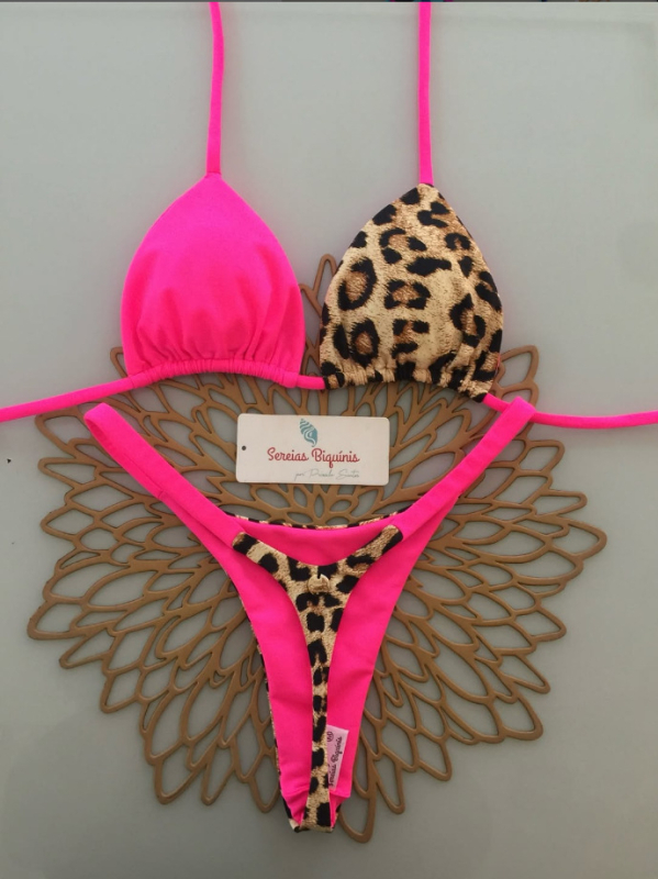 Dvije komadi bikini s napunjenim trokutastim gornjim dijelom, prugasti uzorak, uski kroj, poliester, za žene